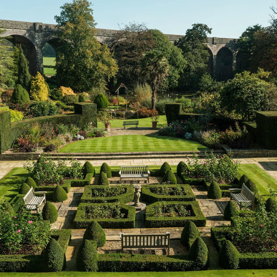 KIlver Court Parterre with the historical viaduct
